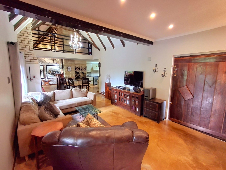 5 Bedroom Property for Sale in River Lodge Estate Free State